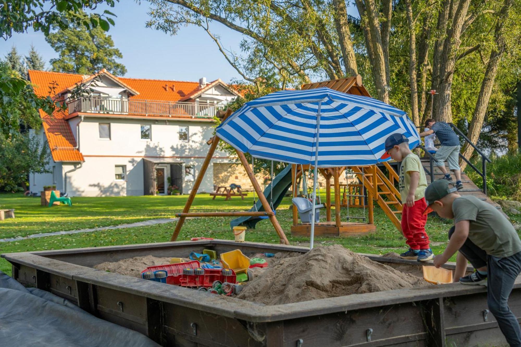 Dom W Domu - Izera Glamping Gajowka (Lower Silesia) Exterior foto